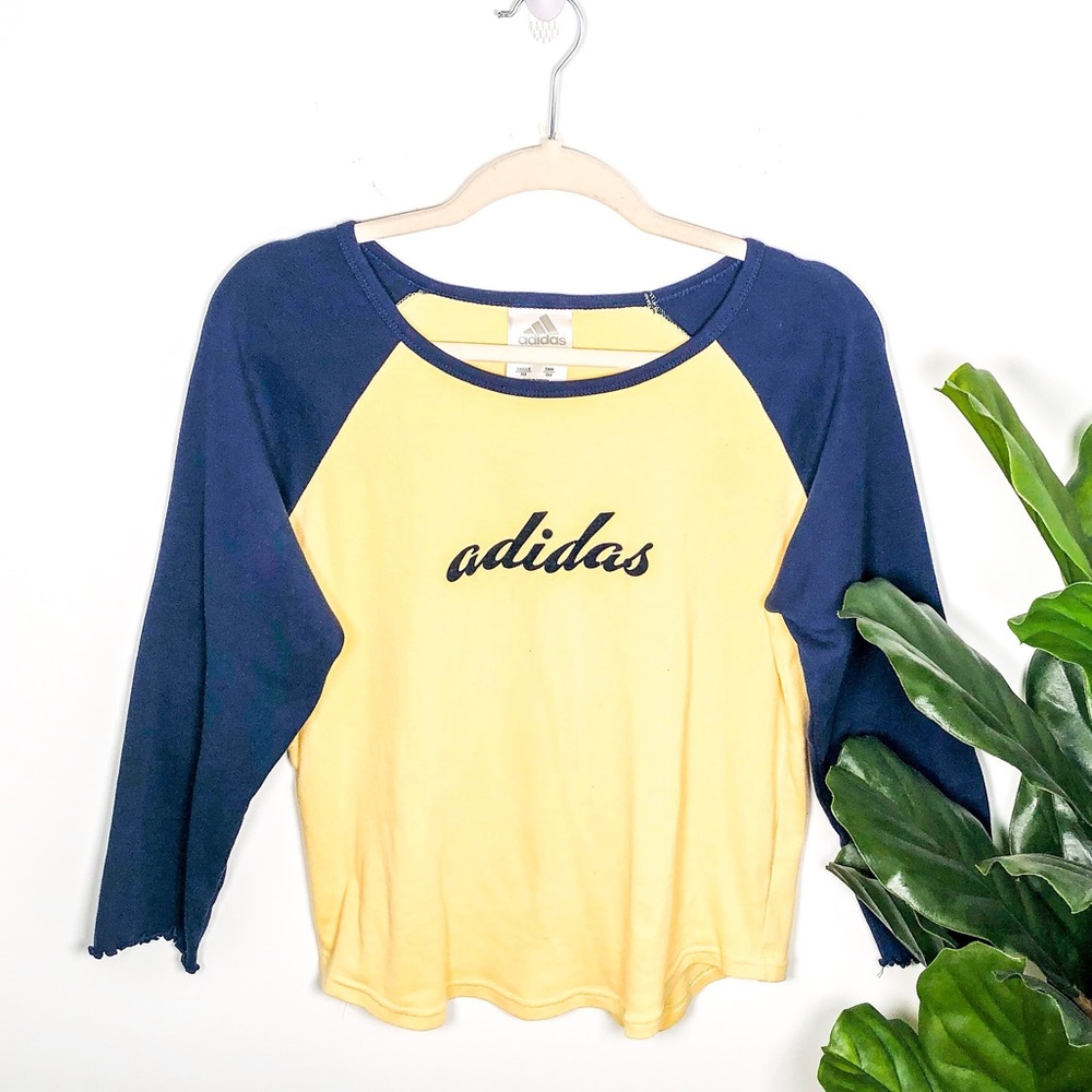 Vintage Nike Yellow and Navy Long Sleeve Raglan Top